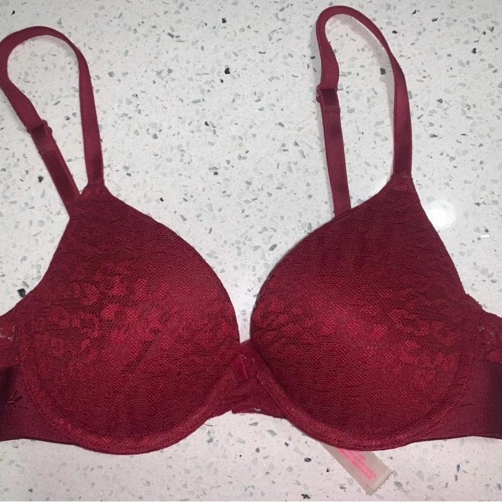Victoria Secret Push Up Elegant Lace Underwire Bra - Red - Picture 1 of 4